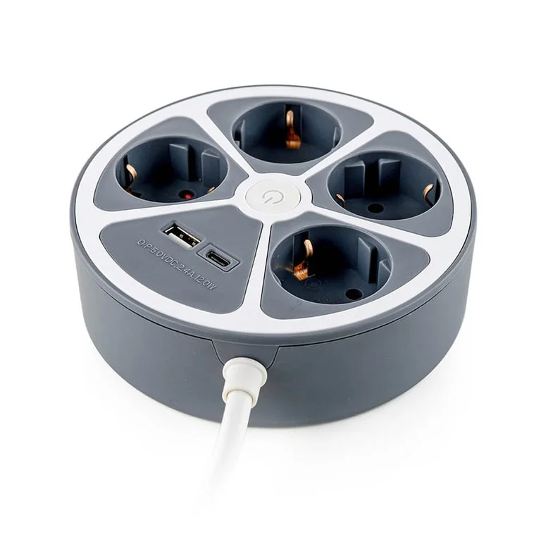 Раклонител с 4 гнезда и 2 USB порта